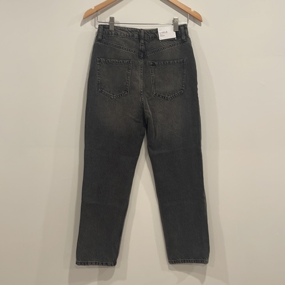 ✨Gisele Straight Leg Distressed Jeans✨ - Picture 3 of 5